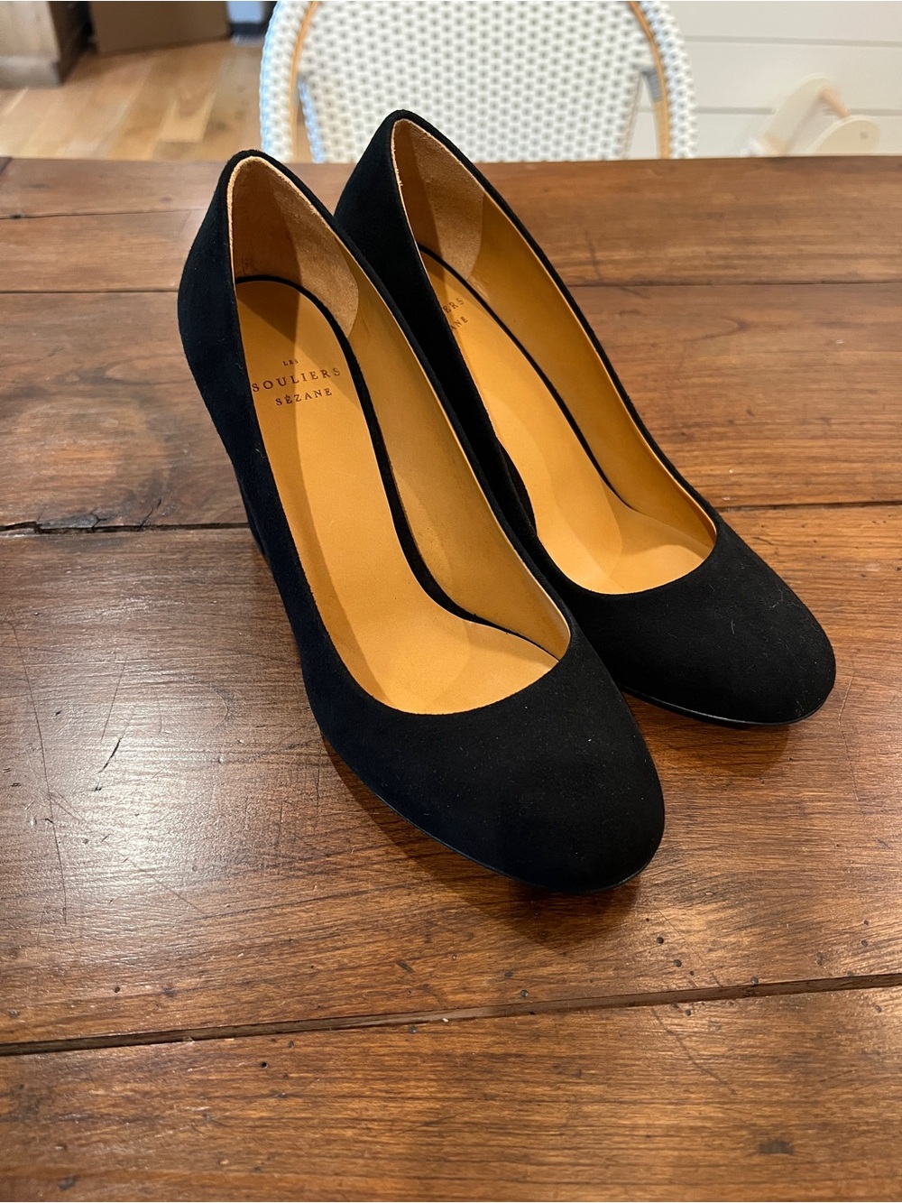 Sezane Helena black pumps